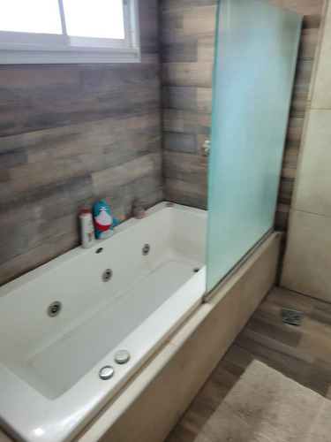 Casa En Venta - 3 Dormitorios 2 Baños - Cocheras - 360mts2 - Chapadmalal, General Pueyrredón