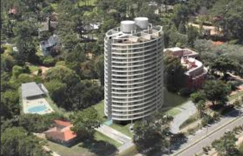 Apartamento Venta/ Alquiler Anual. Punta Del Este.