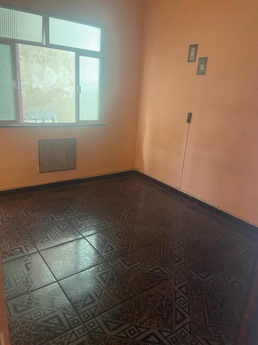 Alugo Casa 3 Quartos Com Terraço Amplo