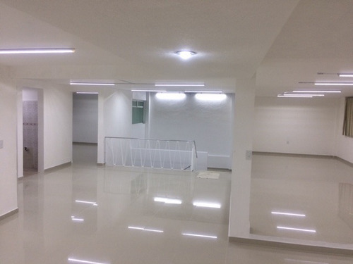 Imagen 4 de 6 de Centro De Toluca Local Amplio Comercial