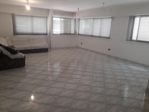 Imagen 3 de 15 de Los Palos Grandes, Apartamento En Venta, Rah # 22-18456, Mary Rangel 0412-9626921