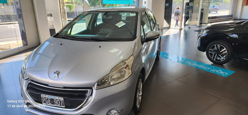 Peugeot 208 1.5 Allure Touchscreen