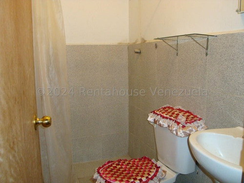 Mls #25-2853 A Pocos Pasos De La Av. San Martín