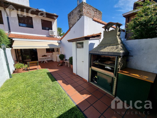Imagen 1 de 19 de Encantador Dúplex De 3 Dormitorios Jardín Y Quincho Como A Estrenar!! - Olivos