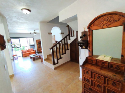 Casa En Privada En Tequesquitengo, Jojutla, Morelos - Ham-581-cp