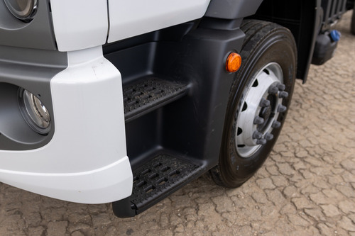 Vw 18.210 Robust 4x2 Ñé Ford Cargo 1719 1723 1722 1519 1517