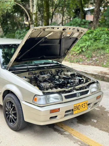 Mazda 323 1.3 Hs
