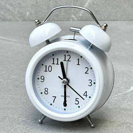 Reloj Despertador Quartz Vintage Metal Blanco