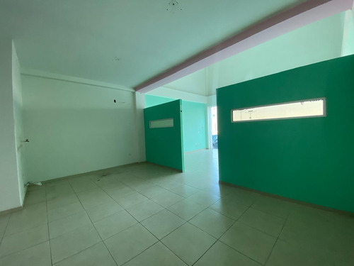 Local En Renta Plaza Gerbera León Gto 60 M2