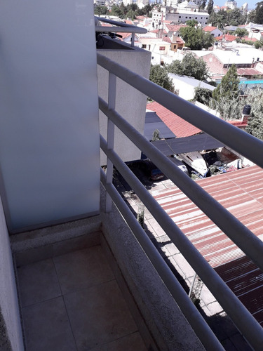 Imagen 7 de 9 de Departamento 1 Dormitorio Con Cochera (centro)