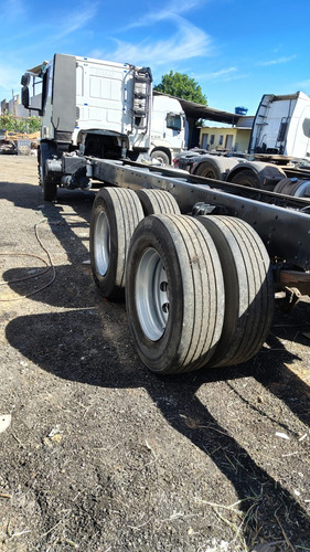Iveco Tector 240e28 Leito Chassi/bau Financio 1º Caminhao