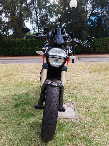 Imagen 11 de 18 de Ducati Monster Evo 1100