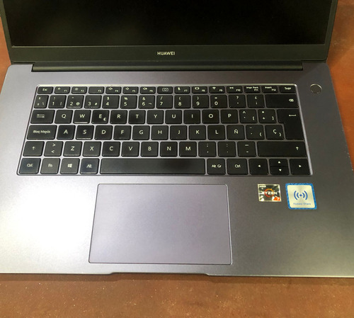 Huawei Matebook D15 8gb Ram 512gb Ssd Touchid (Usado)