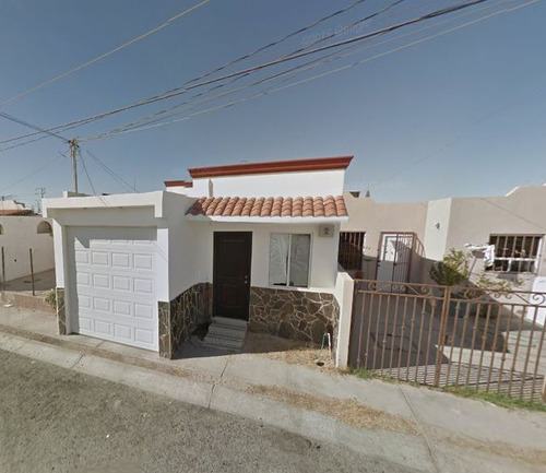 Casa En Perfecta Ubicacion Las Dunas. Lcv