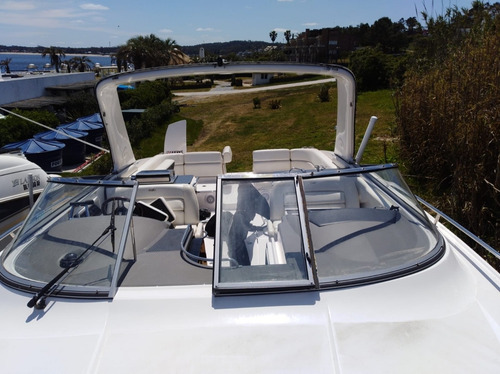 Lancha Crucero Regal 3550 Cuddy