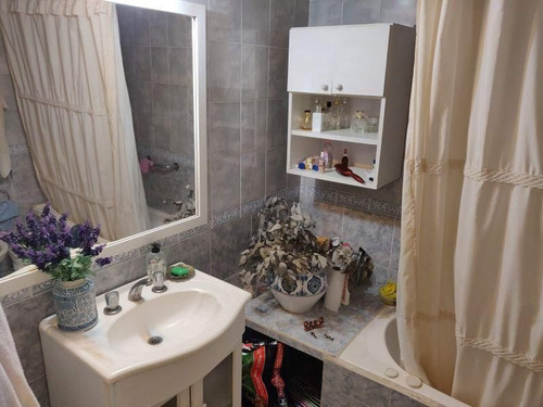 Oportunidad | Chalet Con Pileta Y Gran Parque!