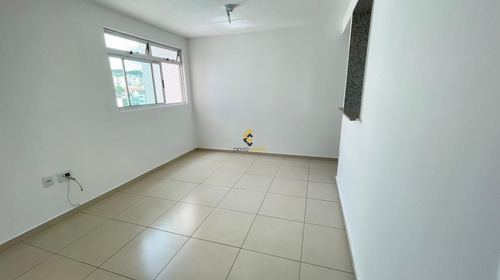 Apartamento - Conjunto California - Ref: 4219 - V-4219