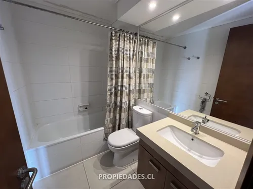 Departamento En Arriendo De 3 Dorm. En Las Condes