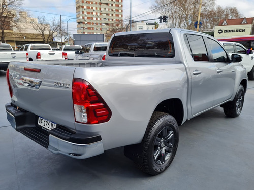 Imagen 6 de 15 de Toyota Hilux Sr 4x2 2021