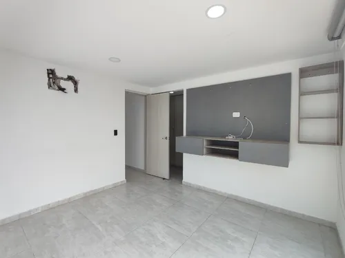 Casa En Venta En Bellavista. Cod V30490