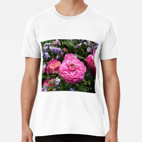 Remera Primavera Rosy Ranunculus Y Primrose Con Violas Viole