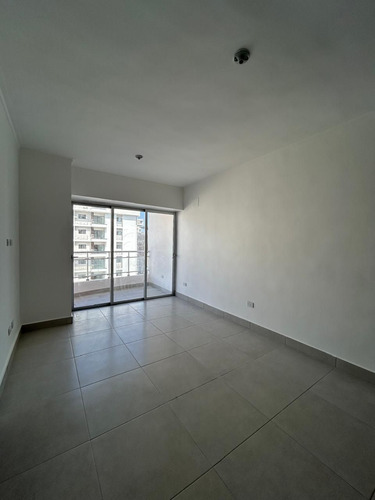 Apartamento En Alquiler, 1 Habitacion, Evaristo Morales