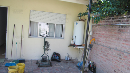 Casa De 2 Dormitorios