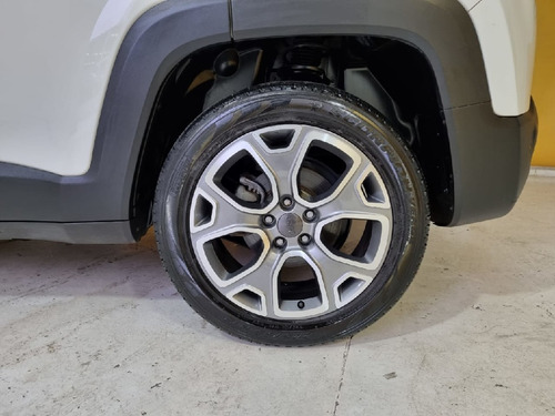 Imagem 9 de 10 de Jeep Renegade 1.8 16v Flex Longitude 4p Automatico