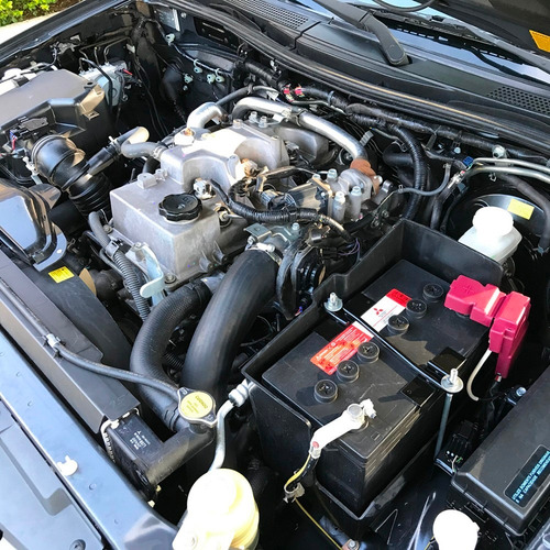 Mitsubishi Pajero 32 Outdoor 4x4 Turbo Diesel 4p Partic U.d.