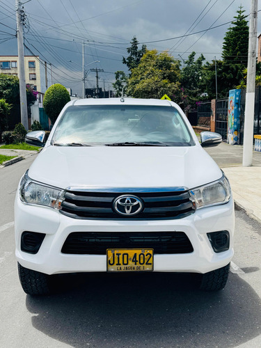 Toyota Hilux 4x4 2.4 Diésel