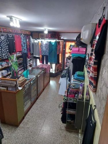 Uruguay 2729 Entre Juan B. Justo Y Gral Acha - Casa En Venta - Quilmes