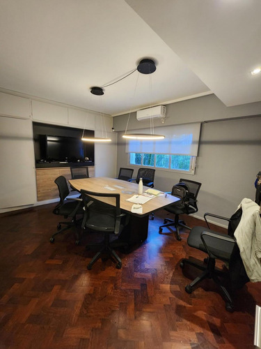Sobre Bv. Oroño 900 Rosario Alquiler Apto Consultorios Oficinas Local Impecable, Con Patio