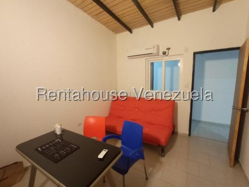 Rent-a-house Vende Amplio Nave Industrial, El Limón, Maracay, Estado Aragua, 25-11260 Gf.