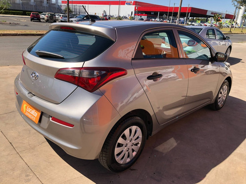 Imagem 3 de 9 de Hyundai Hb20 1.0 Unique 12v Flex 4p Manual