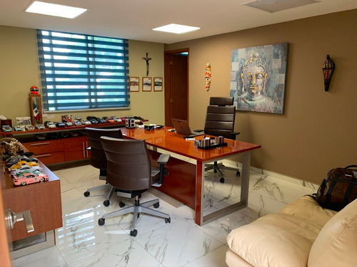 Imagen 10 de 14 de Casa Con Excelentes Espacios Para Tu Empresa. Disponible