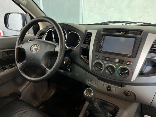 Toyota Hilux 2.7 SR 4X2 CD 16V GASOLINA 4P MANUAL