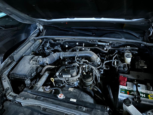 Toyota Hilux 2.7 Srv Cab. Dupla 4x4 Flex Aut. 4p Gasolina e álcool