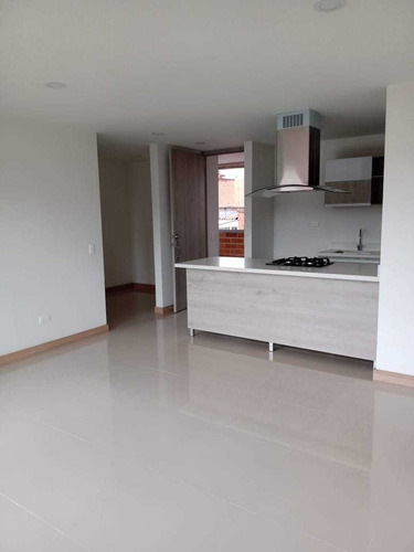 Imagen 3 de 8 de Se Arrienda Apartamento En Medellin, Laureles