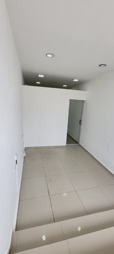 Imagen 6 de 8 de Local Comercial Los Restauradores/us$800