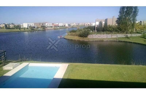 Imagen 9 de 10 de Excelente Propiedad Al Lago Central De Los Alisos