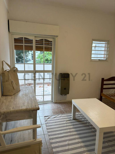 Monoambiente En Planta Baja Con Patio