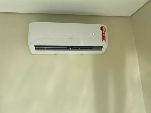 Imagem 2 de 4 de Instalação E Manutenção De Ar Condicionado