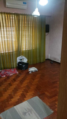 Imagen 8 de 14 de Venta De Casas 3 Ambientes Tipo Ph Al Frente En Caseros