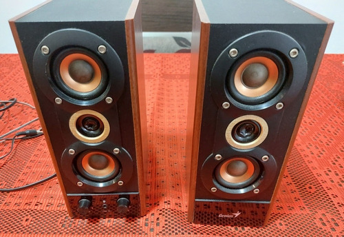 Parlante Genius Sp-hf800a Madera 20w Alta Fidelidad