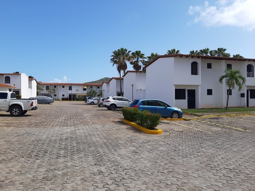 Imagen 11 de 12 de Excelente Town House En El Retiro
