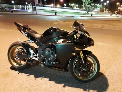 Vendo Yamaha Yzf, R1, 1000 Cm3, Mod. 2010, Excelente Estado,
