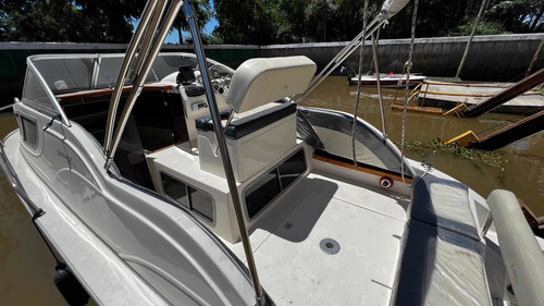 Imagen 17 de 25 de Lancha Cuddy Prinz Cabin 750 2021 Yamaha 150 Hp 4 Tiempos