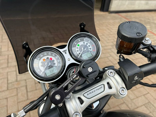 Triumph Speed Twin 1200