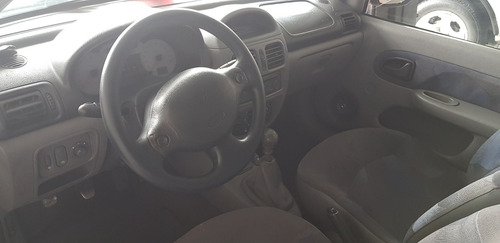Clio Sedan 03 1.0 16v Privilège 4p Completo