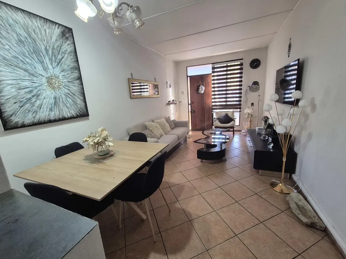 Imagen 1 de 22 de Casa 3d 1b Con Entrada De Auto Especial Inversionista